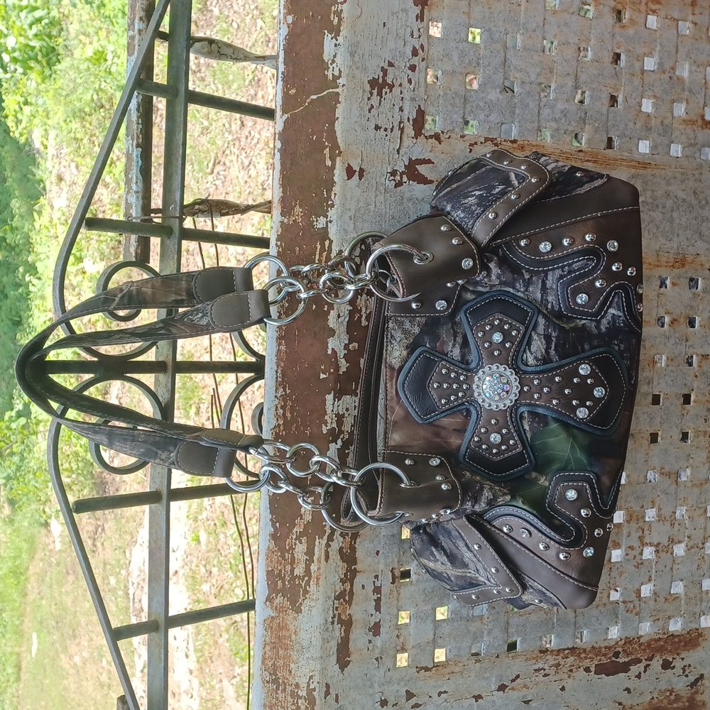 Blazin Roxx purse
